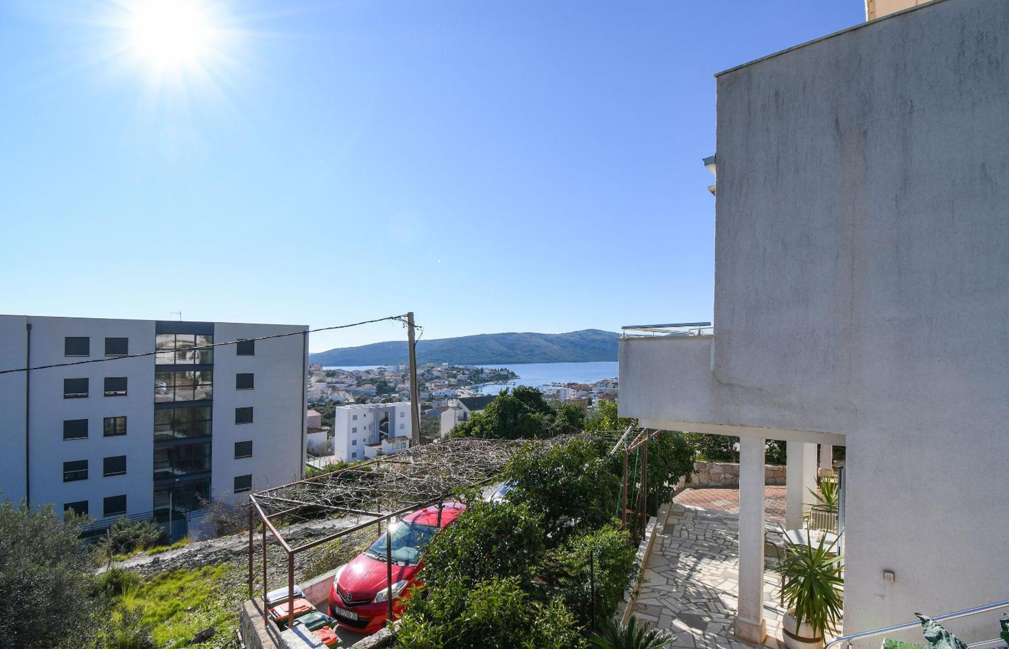 Apartments Zeljko Сегет Враница Екстериор снимка